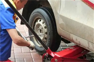 美兰区附近拖车24小时服务热线电话